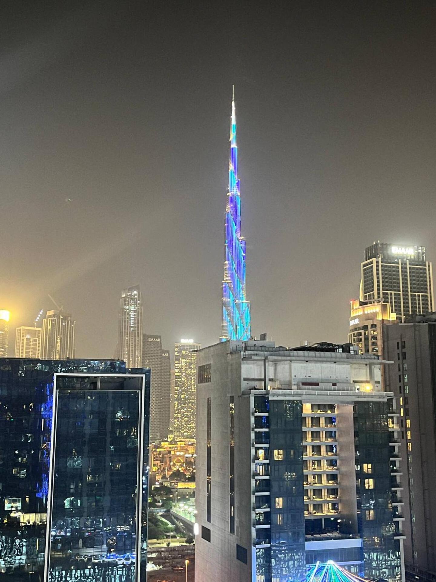 Апартаменты 5-Star Burj Khalifa View In Boho With Pool & Gym! Дубай Экстерьер фото